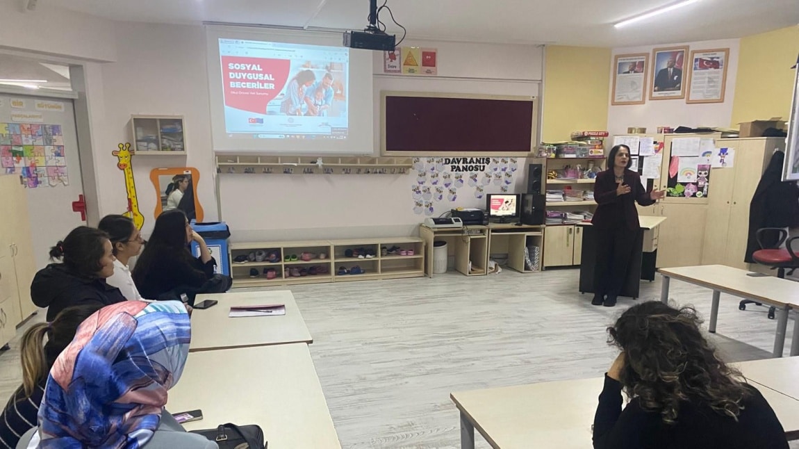 Türkiye Yüzyılı Maarif Modeli Kapsamında Okulumuz Rehberlik Semineri